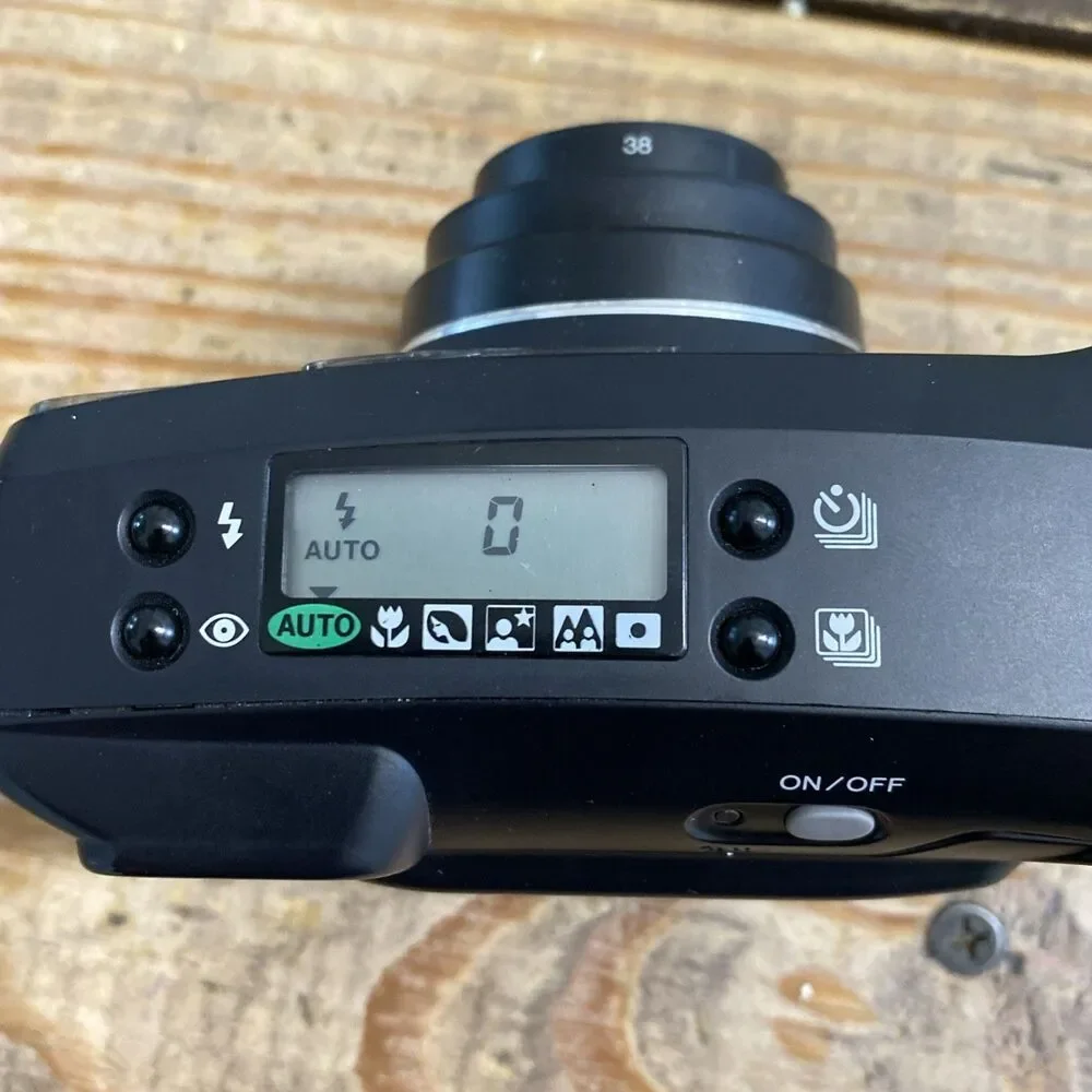 Minolta Freedom Zoom 135EX Date 35mm Film - 38-135mm Macro - Read